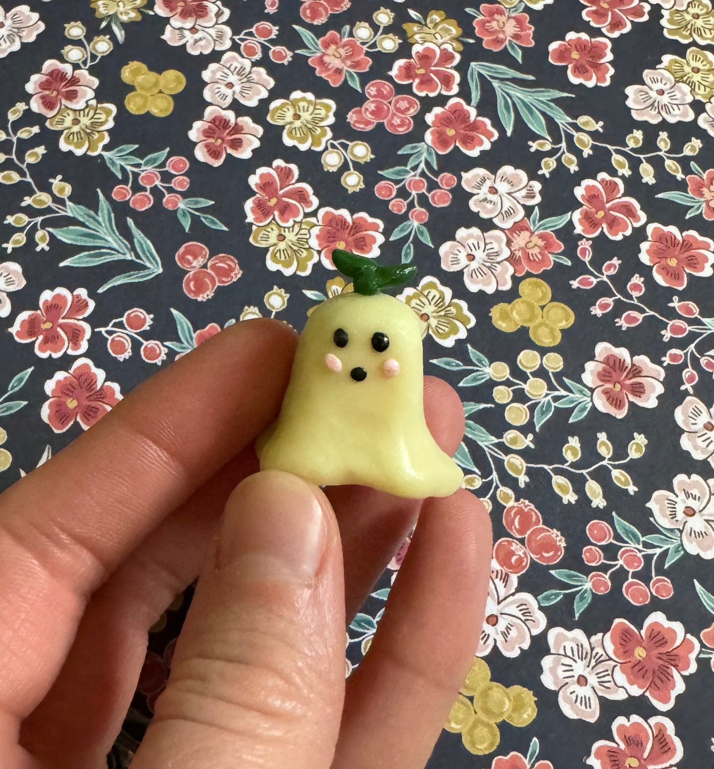 Ghost Sprout Clay Desk Friend