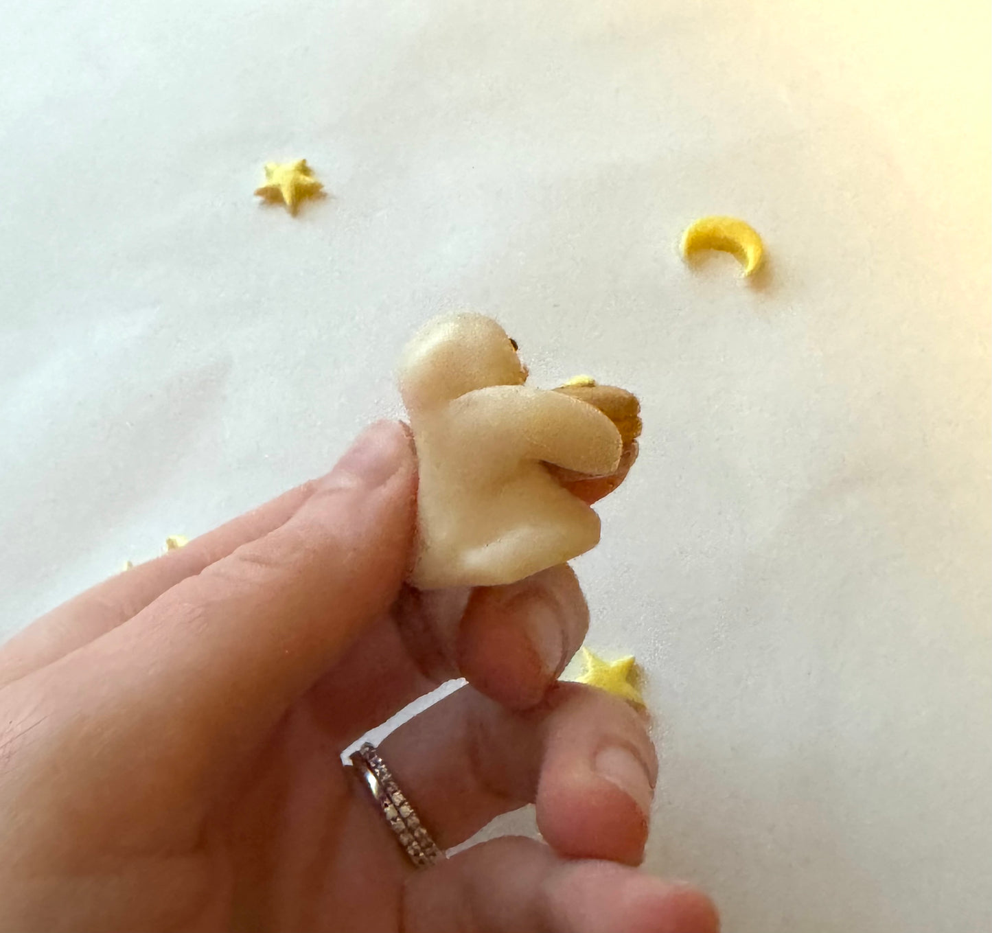 Clay Pancake Ghost Desk Friend