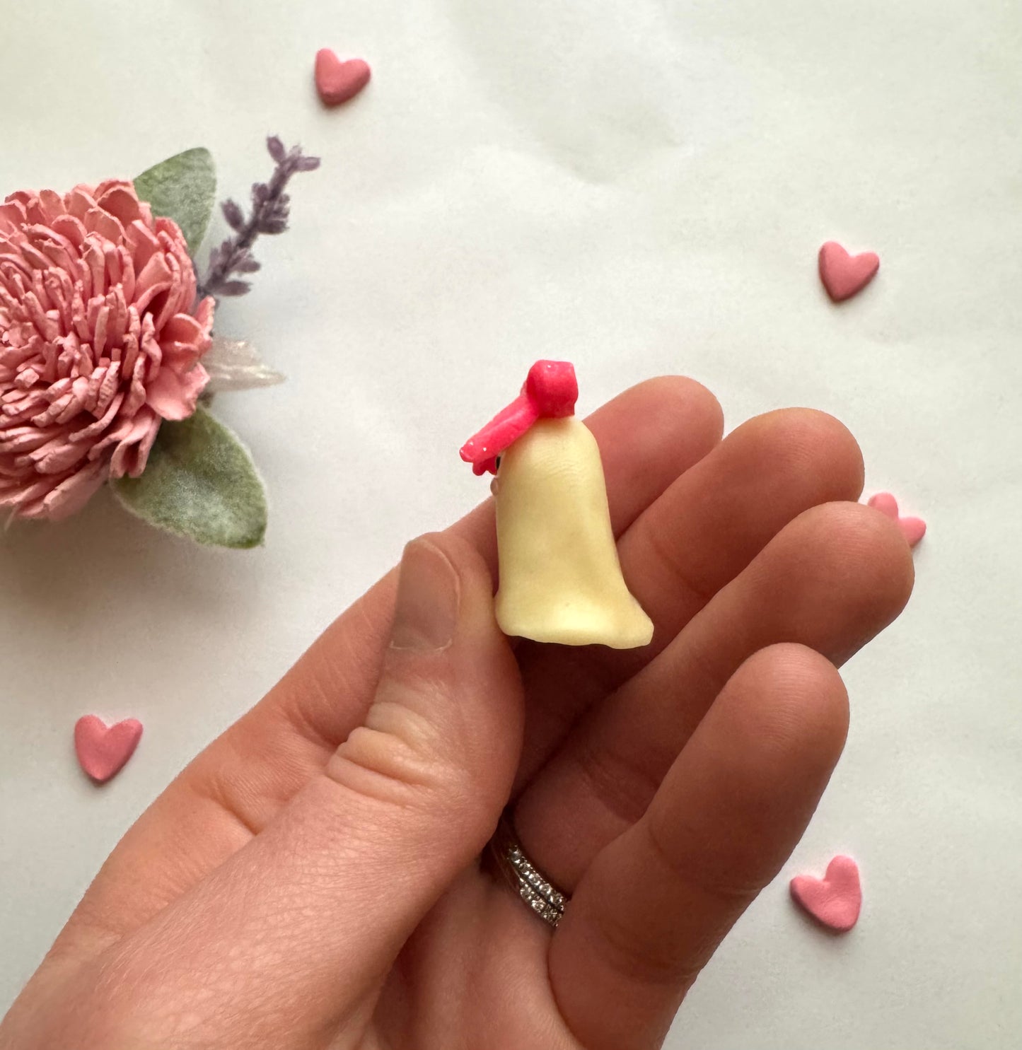 Clay Pink Bow Ghost Desk Friend