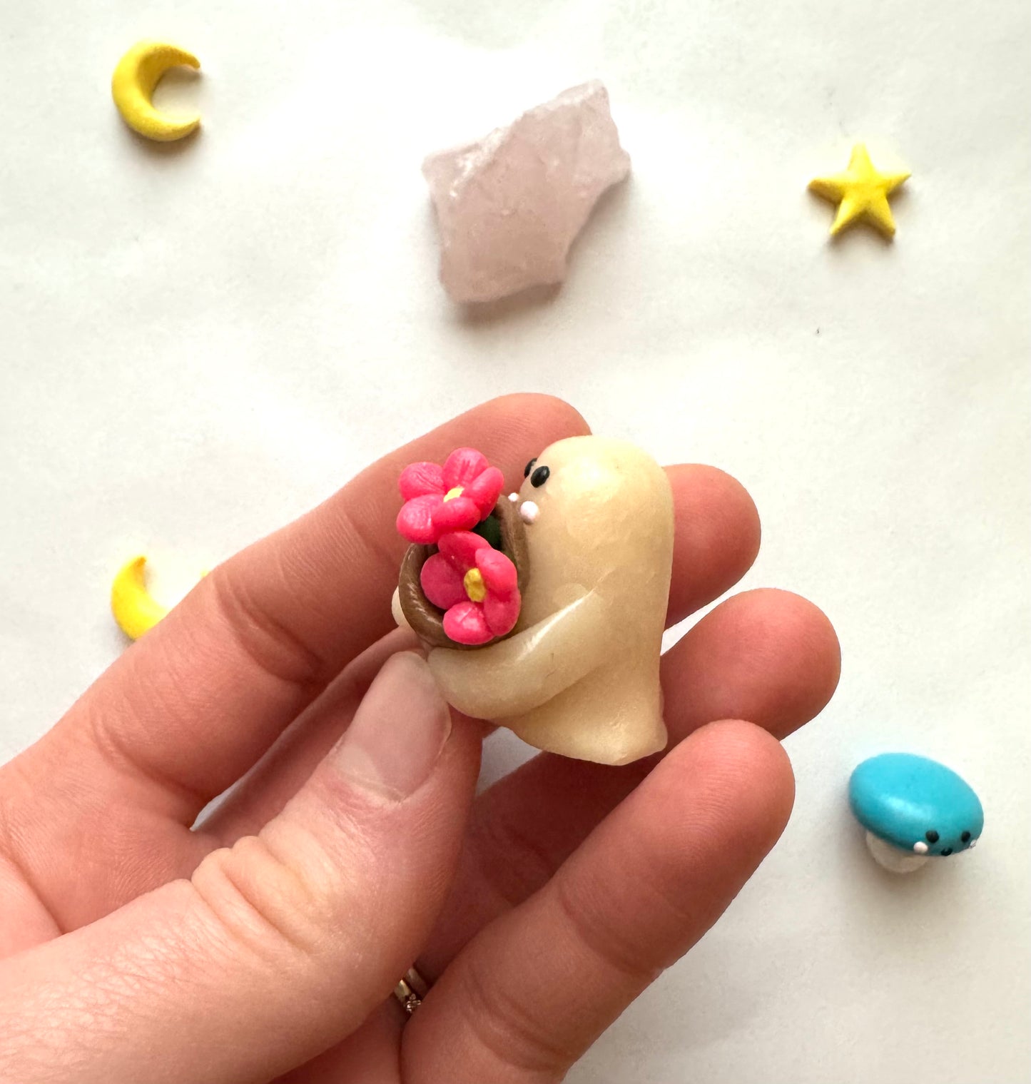 Clay Flower Bouquet Ghost Desk Friend