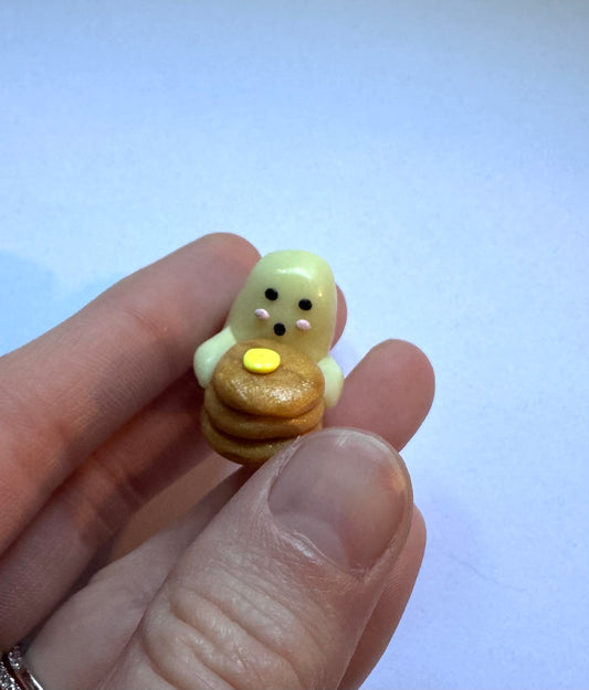 Clay Pancake Ghost Desk Friend