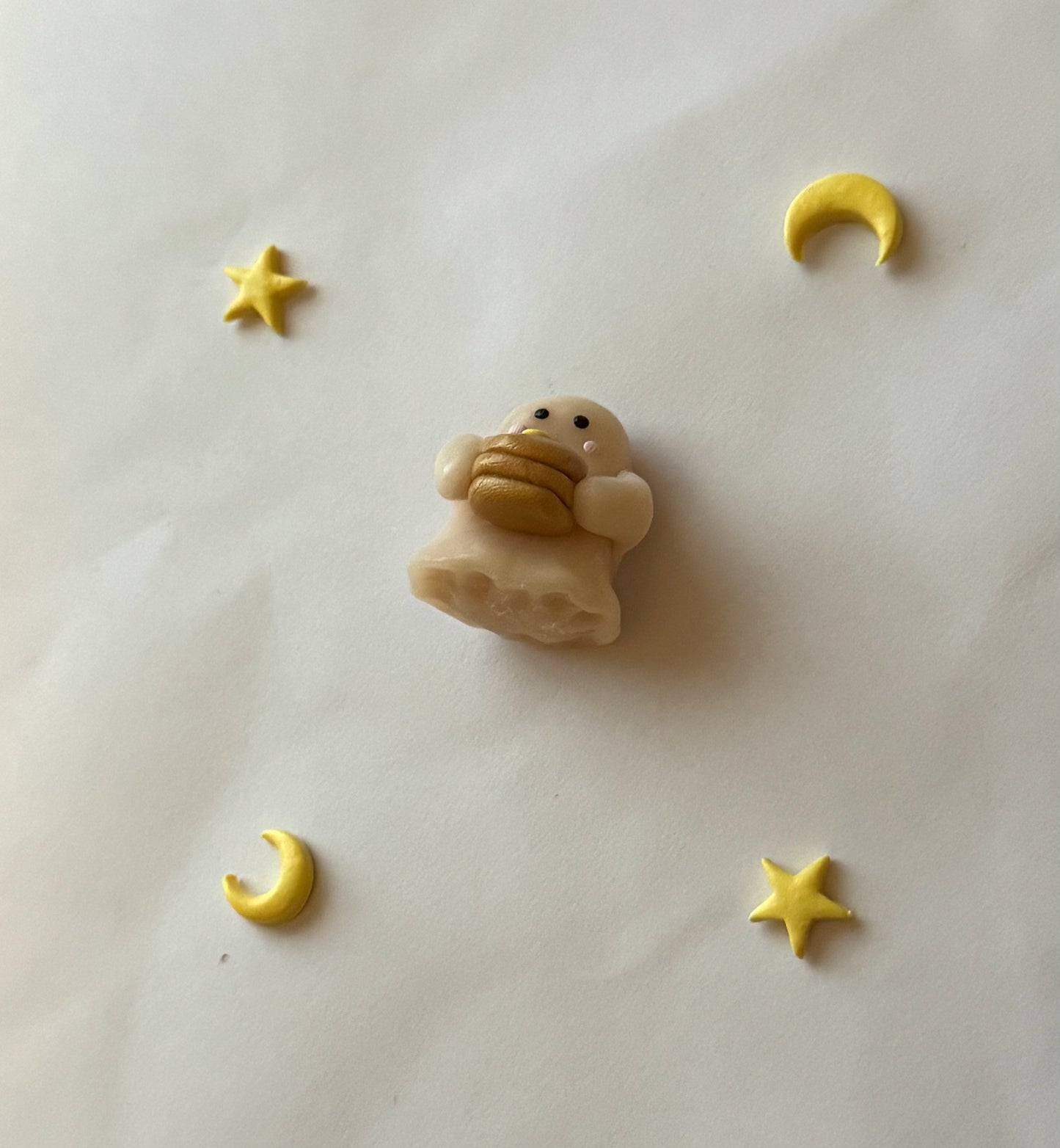 Clay Pancake Ghost Desk Friend