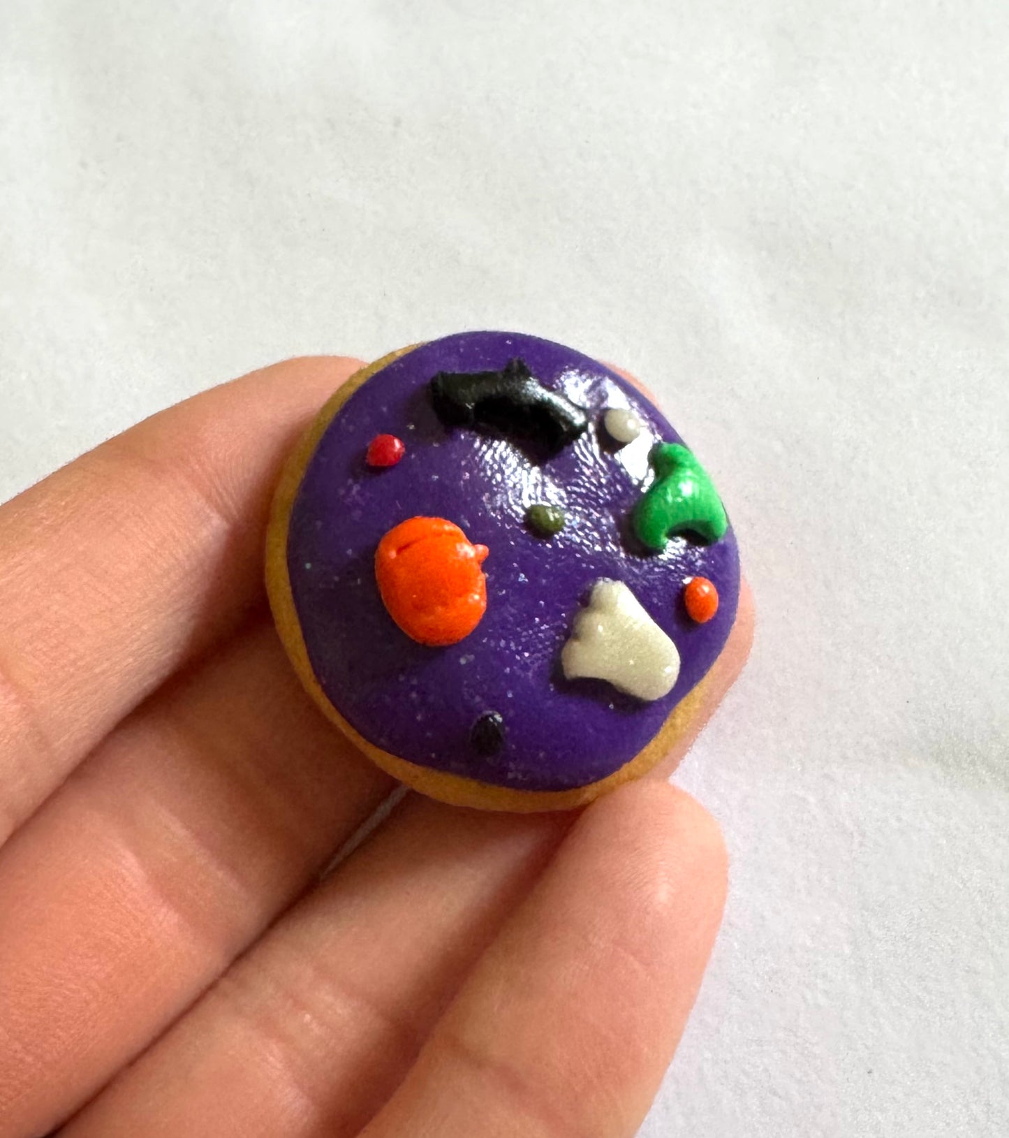 Clay Spooky Frosted Cookie Pal