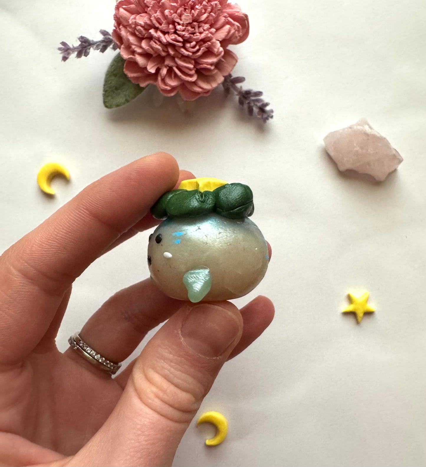 Pudding Ghost of Spookfall Hollow Clay Desk Friend