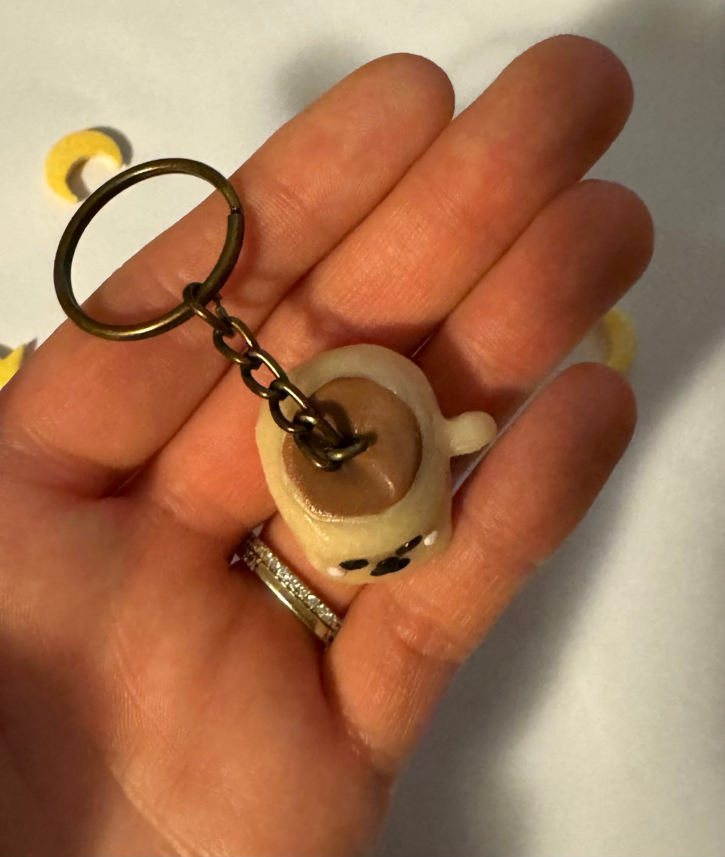 Skull Coffee Mug Clay Glow in the Dark Keychain